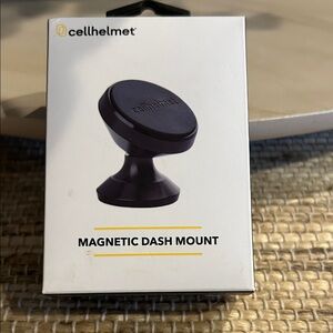 cellhelmet Magnetic Dash Mount - Black